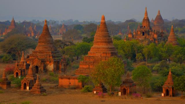 Barma, země tisíce pagod -dokument