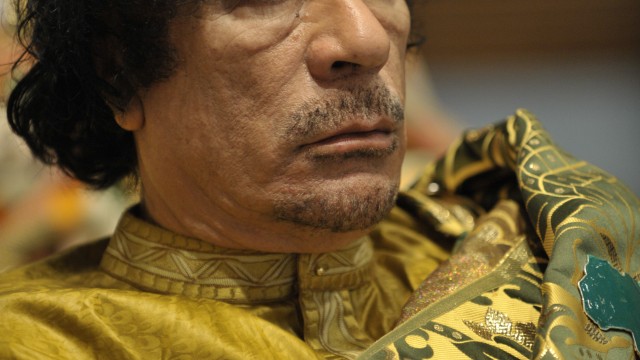 Evoluce zla: Kaddafi  Libyjsky vztekly pes -dokument